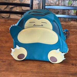 EUC Snorelax mini backpack with insert
